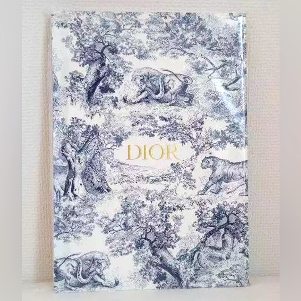 Dior Journal